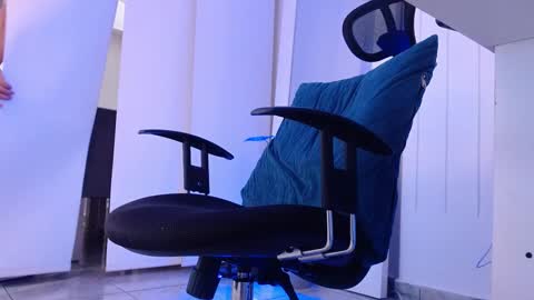 ESTEBAN online show from 03-08-25, 06:47