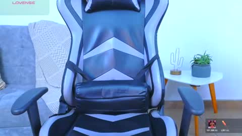 ESTEBAN online show from 06-12-26, 11:53