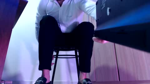 Snapshot of esteban_fer chatting on 01-03-25, 12:54 Esteban Fernandez online show from 01-03-25, 12:54