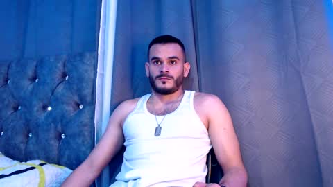 Snapshot of esteban_fer chatting on 01-27-25, 01:26 Esteban Fernandez online show from 01-27-25, 01:26