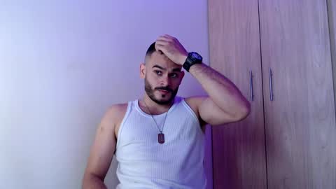 Snapshot of esteban_fer chatting on 01-31-25, 05:53 Esteban Fernandez online show from 01-31-25, 05:53