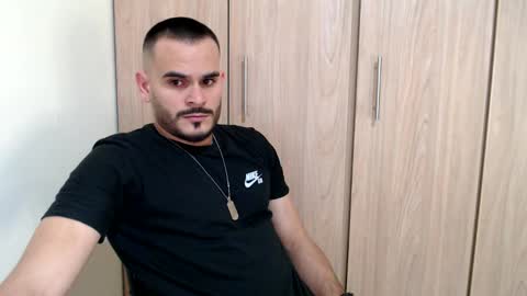 Snapshot of esteban_fer chatting on 02-06-25, 03:16 Esteban Fernandez online show from 02-06-25, 03:16