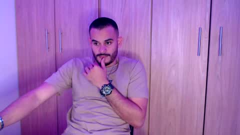 Snapshot of esteban_fer chatting on 02-12-25, 05:37 Esteban Fernandez online show from 02-12-25, 05:37