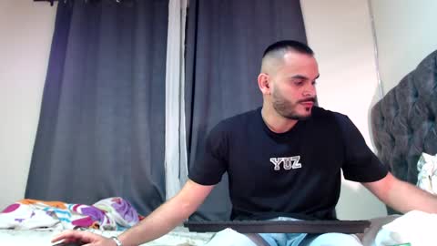 Snapshot of esteban_fer chatting on 02-19-25, 02:12 Esteban Fernandez online show from 02-19-25, 02:12