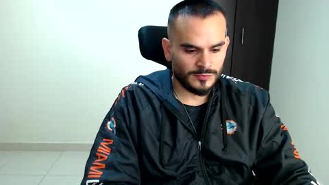 Esteban Fernandez online show from 11-14-25, 08:51