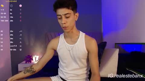 E S T E B A N online show from 02-08-26, 11:41