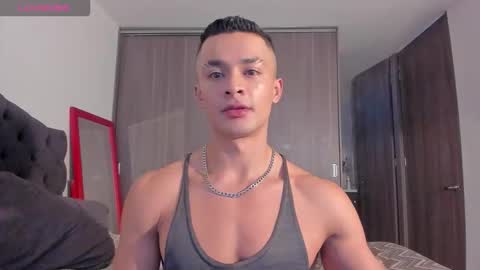 Snapshot of esteban_stud97 chatting on 10-08-25, 09:23 Esteban Stud online show from 10-08-25, 09:23