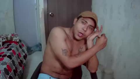 Snapshot of esteban_verg chatting on 05-16-26, 03:33 wailer1996 online show from 05-16-26, 03:33