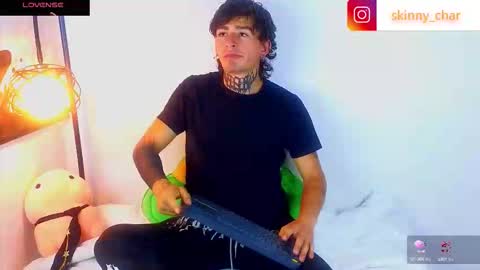 Snapshot of estebanchar_ chatting on 10-01-25, 11:05 Esteban independent model online show from 10-01-25, 11:05