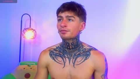 Snapshot of estebanchar_ chatting on 10-15-25, 07:25 Esteban independent model online show from 10-15-25, 07:25