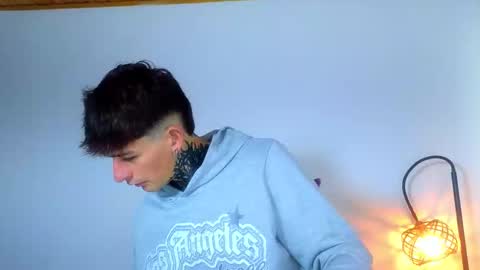 Snapshot of estebanchar_ chatting on 11-04-25, 11:42 Esteban independent model online show from 11-04-25, 11:42