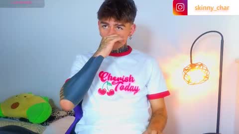 Snapshot of estebanchar_ chatting on 11-06-25, 12:39 Esteban independent model online show from 11-06-25, 12:39