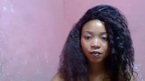 estelah20 online show from 11-05-25, 07:08