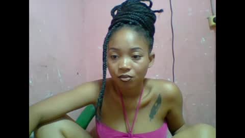 estelah20 online show from 11-17-25, 08:09