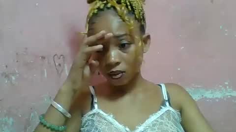 estelah20 online show from 01-07-26, 05:21