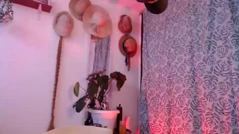 estelamaris online show from 04-21-26, 02:12