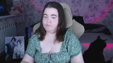 Snapshot of estelle_hicks chatting on 06-14-26, 07:16 estelle_hicks online show from 06-14-26, 07:16