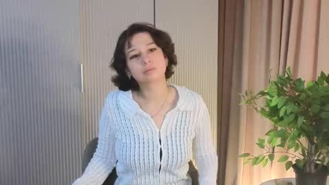 Lily online show from 05-11-26, 02:34