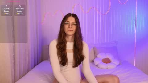 Ester online show from 01-23-25, 04:41