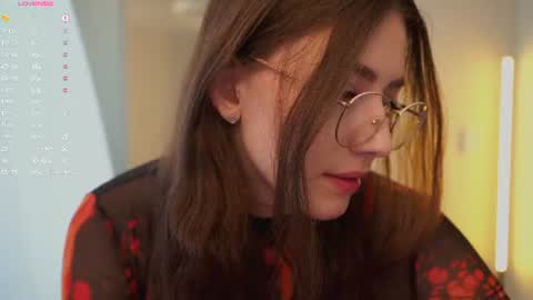 Ester online show from 06-20-26, 04:04