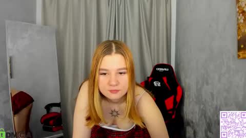 Ester online show from 11-09-25, 12:53