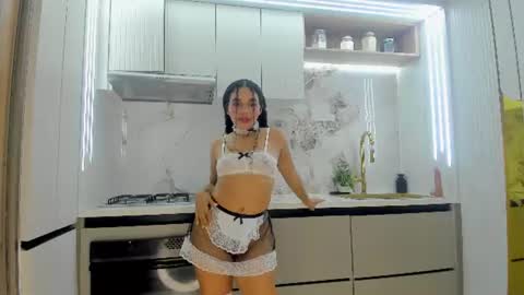 Snapshot of esther_sofia chatting on 07-08-26, 08:35 esther online show from 07-08-26, 08:35