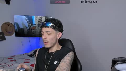 estivenvel online show from 11-12-25, 05:13