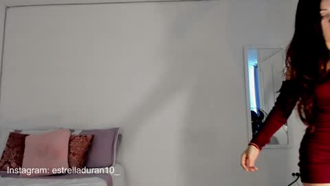 Snapshot of estrella_duran chatting on 01-30-25, 07:37 Estrellita online show from 01-30-25, 07:37