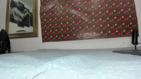 Estrella online show from 12-31-24, 12:04