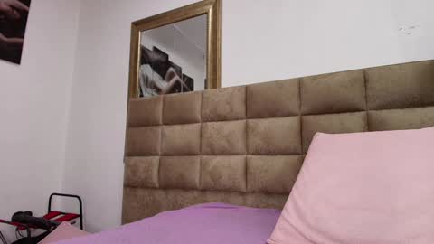 Estrella online show from 01-12-25, 12:01