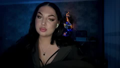 Lola online show from 02-28-26, 03:46