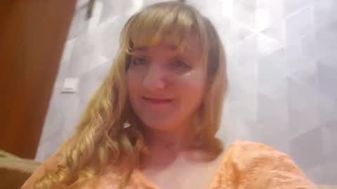 estrellawalters online show from 10-07-25, 09:28