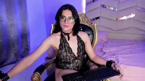 Snapshot of eterea_blow chatting on 01-23-25, 06:28 Eterea online show from 01-23-25, 06:28