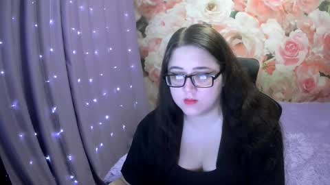 Snapshot of eternal_eighth chatting on 10-28-25, 04:53 Didi online show from 10-28-25, 04:53