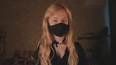 Snapshot of eternalophelia chatting on 05-15-26, 11:12 Sophia online show from 05-15-26, 11:12