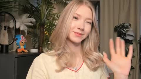 Snapshot of eternity_cuite chatting on 02-21-26, 05:52 Natalie online show from 02-21-26, 05:52