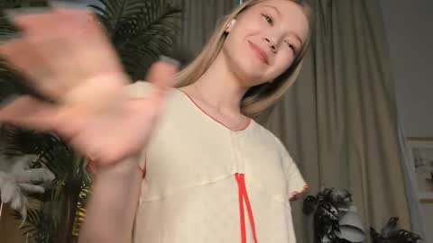 Snapshot of eternity_cuite chatting on 03-01-26, 05:42 Natalie online show from 03-01-26, 05:42