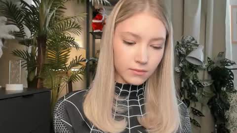 Snapshot of eternity_cuite chatting on 03-15-26, 05:57 Natalie online show from 03-15-26, 05:57