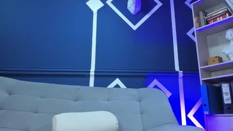 Etham online show from 09-18-25, 12:29