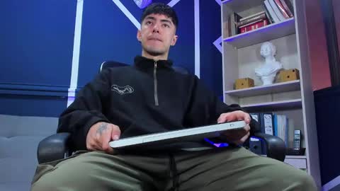 Etham online show from 09-22-25, 12:29