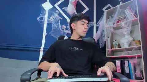 Etham online show from 10-24-25, 11:28