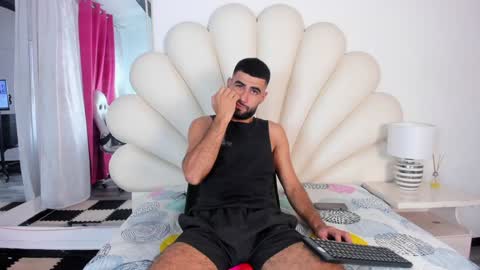 Ethan online show from 02-02-25, 11:51