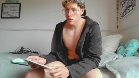 Ethan online show from 05-04-26, 03:52