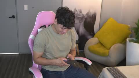 Snapshot of ethan_occonor chatting on 09-14-25, 04:17 ethan_occonor online show from 09-14-25, 04:17