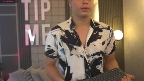 Snapshot of ethan_occonor chatting on 09-21-25, 06:31 ethan_occonor online show from 09-21-25, 06:31