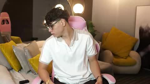 Snapshot of ethan_occonor chatting on 09-30-25, 01:16 ethan_occonor online show from 09-30-25, 01:16