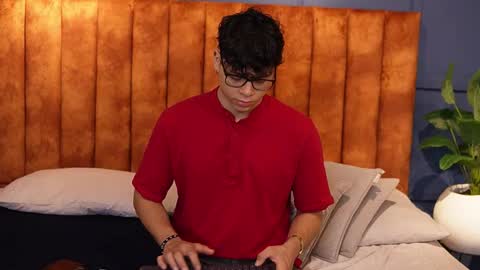 Snapshot of ethan_occonor chatting on 10-17-25, 01:14 ethan_occonor online show from 10-17-25, 01:14