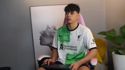 Snapshot of ethan_occonor chatting on 11-01-25, 12:51 ethan_occonor online show from 11-01-25, 12:51