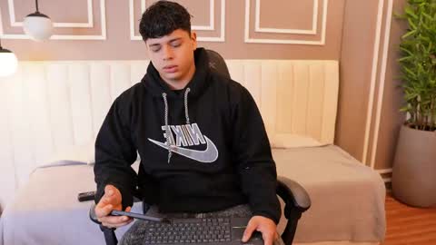 ethan_occonor online show from 05-12-26, 12:57