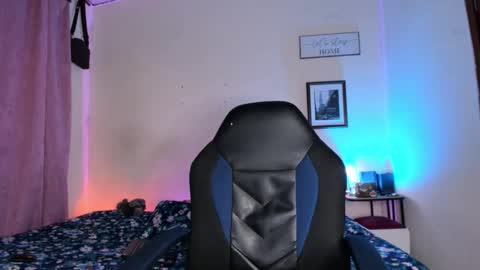 Snapshot of ethan_travis0 chatting on 03-14-26, 11:21 ethan travis online show from 03-14-26, 11:21